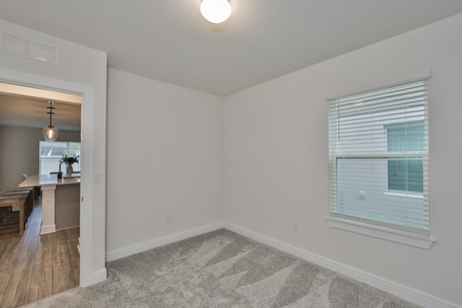 Building Photo - 30089 Skylark Dr