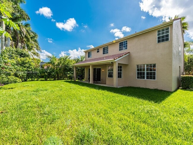 Building Photo - 584 Cambridge Dr