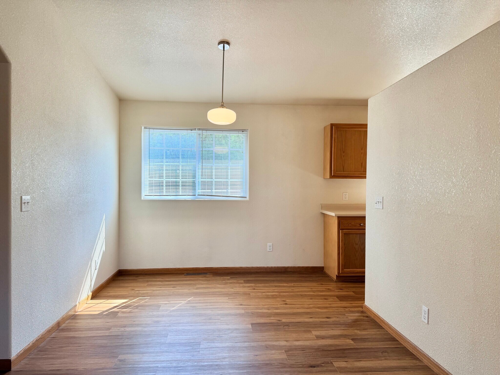 Building Photo - 275 S 21st Street Ct