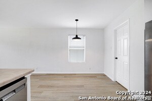 Building Photo - 8802 Summer Trl St