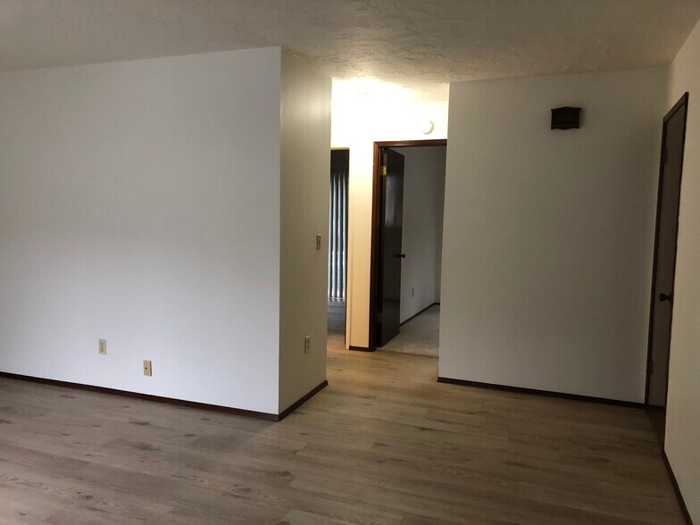Building Photo - 5204 NE Glisan St