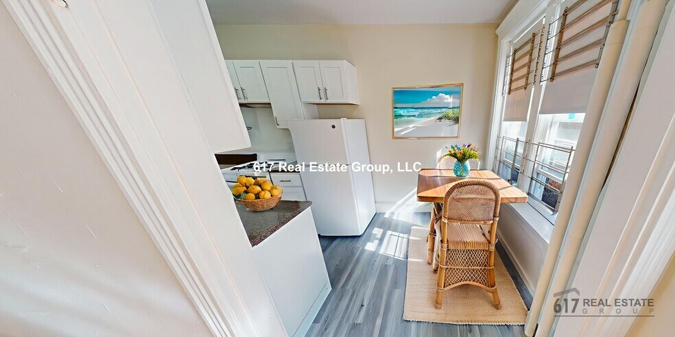 Building Photo - 231 Park Dr