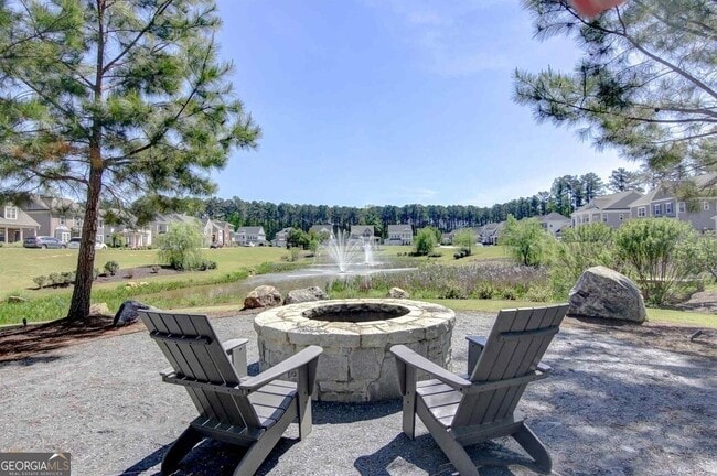 Building Photo - 330 Elkins Pl