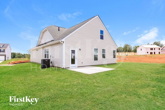 Building Photo - 14 Ramblehurst Rd