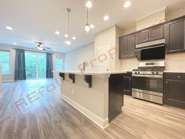 Building Photo - 139 Manordale Dr