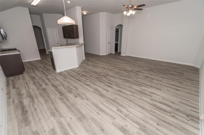 Building Photo - 21615 Tea Tree Olive Pl