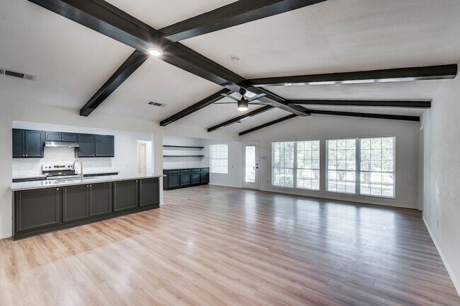 Building Photo - 3403 Sheffield Dr