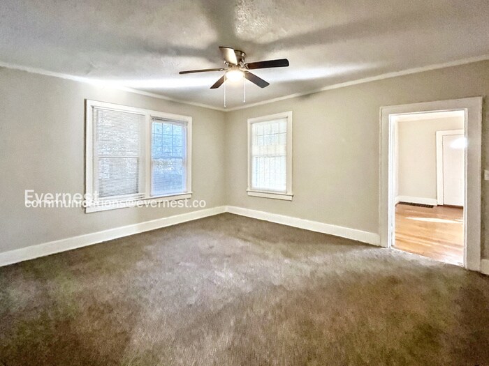 Building Photo - 2516 Duncan Ave