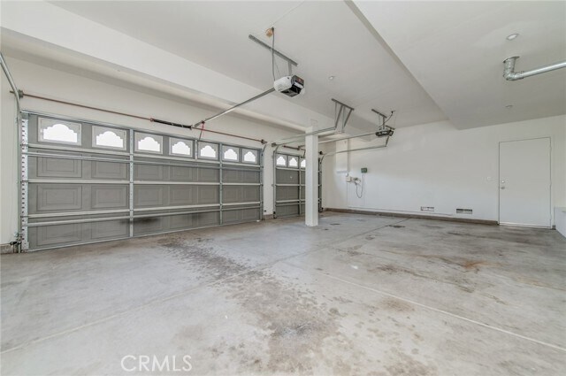 Building Photo - 16432 Landmark Dr