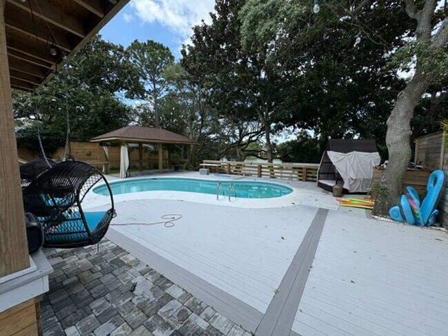 Building Photo - Executive Lakefront Retreat with Private P...