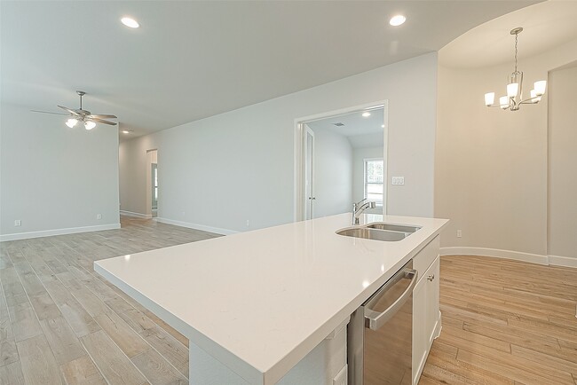 Building Photo - 213 McCrea Ct
