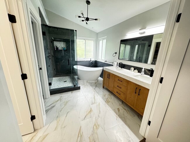 Building Photo - 10311 S Calla Lily Way
