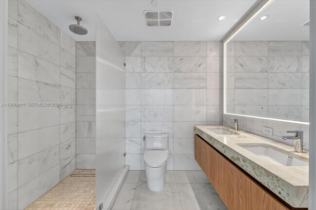 Building Photo - 500 Alton Rd