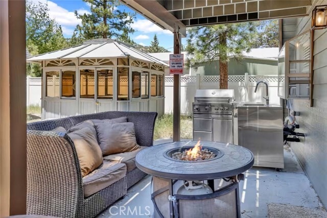 Building Photo - 1033 Wendy Ave