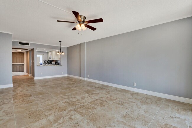 Building Photo - 4500 N Federal Hwy