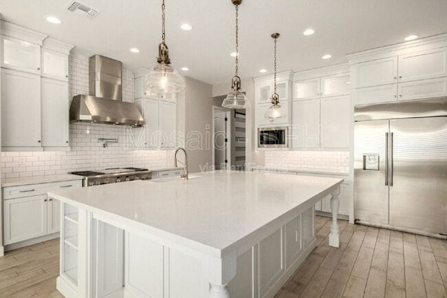 Building Photo - 10627 E Tumbleweed Ave