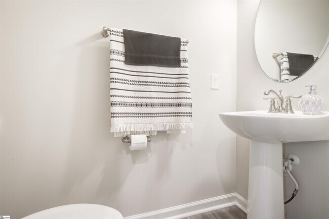 Building Photo - 1 McGuires Pl