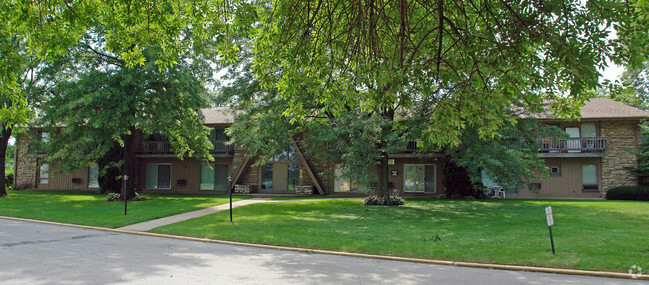 Primary Photo - Arrowhead Apartments