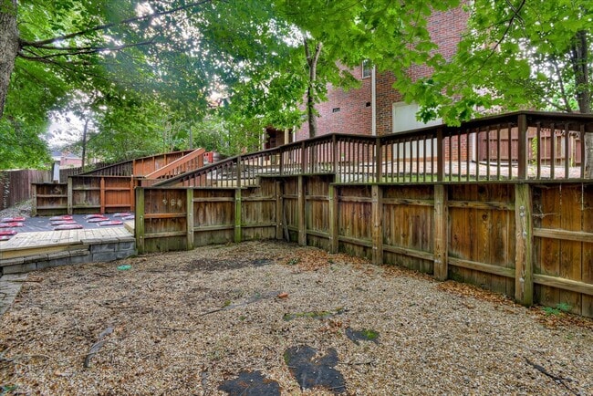 Building Photo - 5 bedroom/3.5 bathroom home in Evans with ...