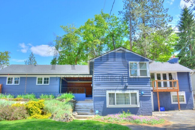 Building Photo - 1624 S Grand Blvd