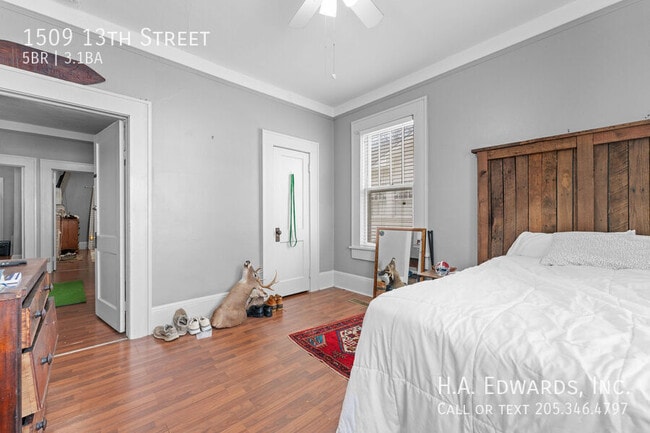 Building Photo - 1509 13th St