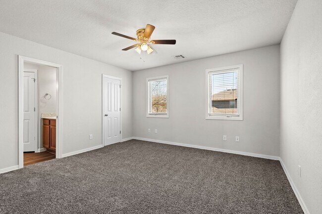 Building Photo - Beautiful Two-Story House.