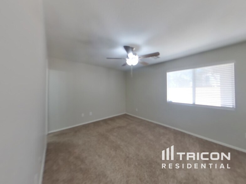 Building Photo - 31361 N Blackfoot Dr