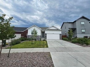 Building Photo - 10450 Summer Rdg Dr