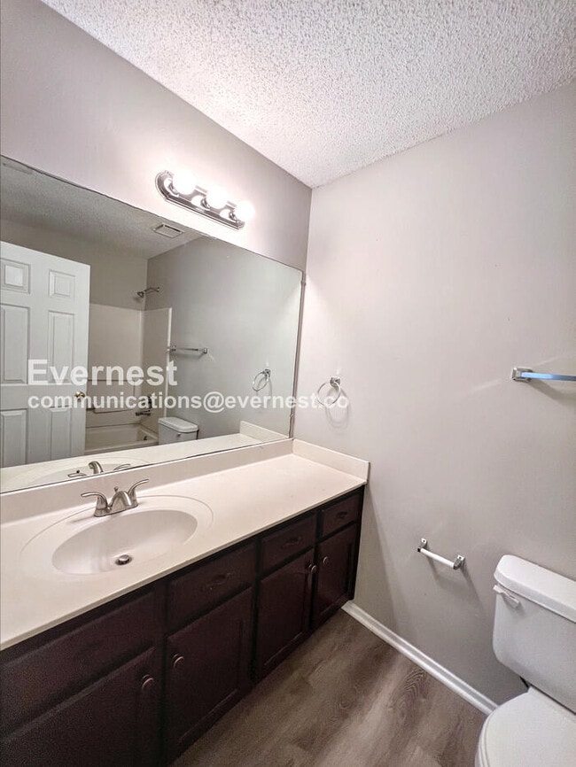 Building Photo - 7594 Iris Dr