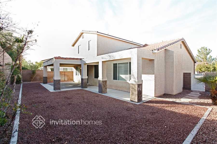 Building Photo - 2515 Wellworth Ave