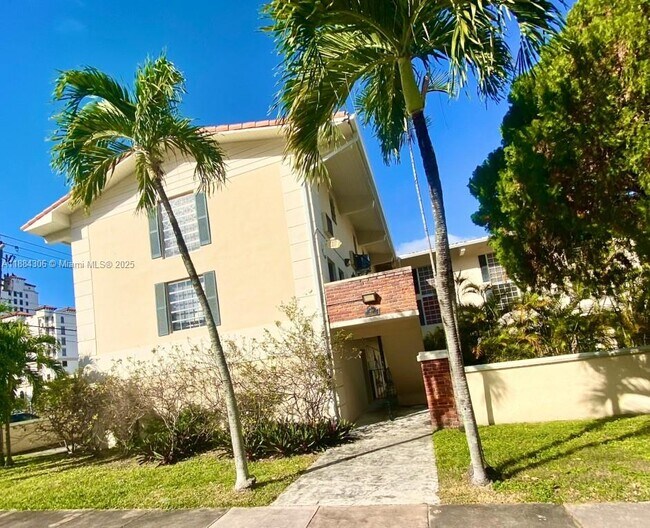 Primary Photo - 49 Navarre Ave