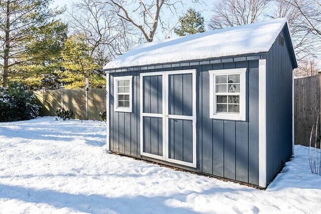 Building Photo - 40 Mechanic St