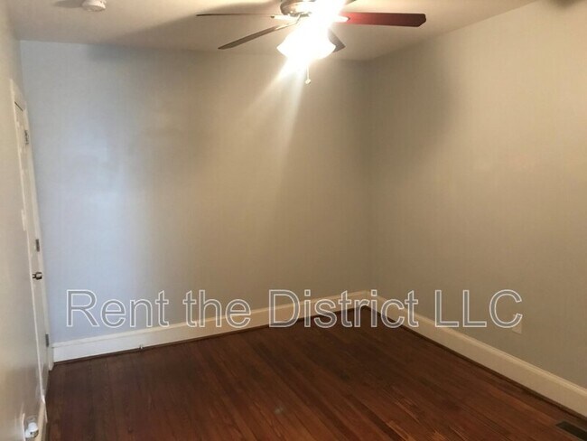 Building Photo - 1512 Trinidad Ave NE