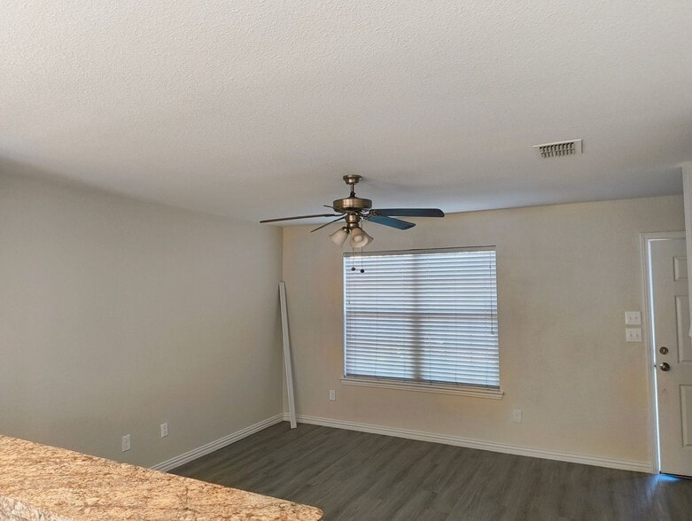 Building Photo - 1432 Sierra Estate Trail