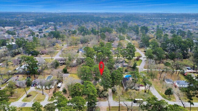 Building Photo - 26206 Maplewood Dr