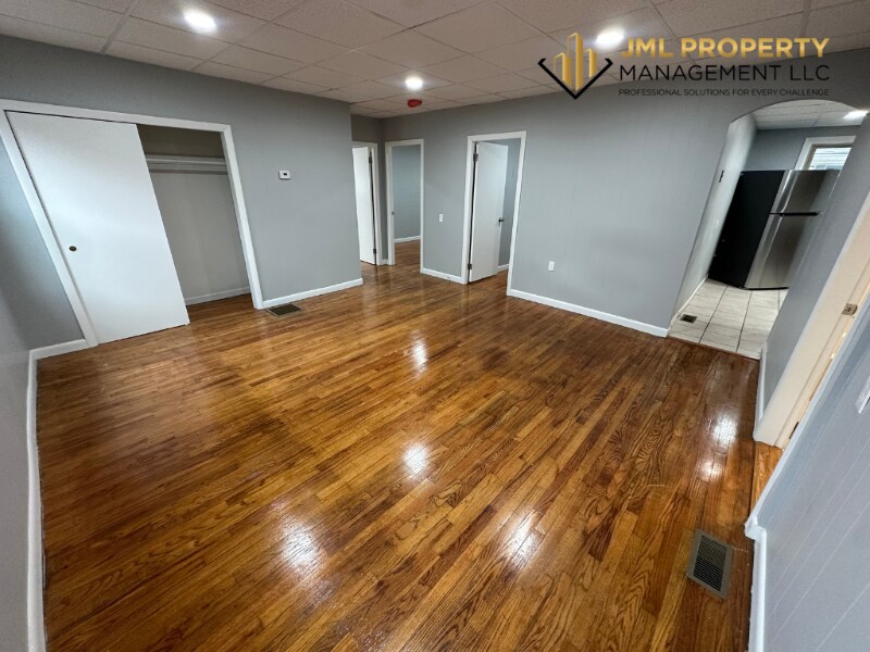 Building Photo - 67 Boutwell St