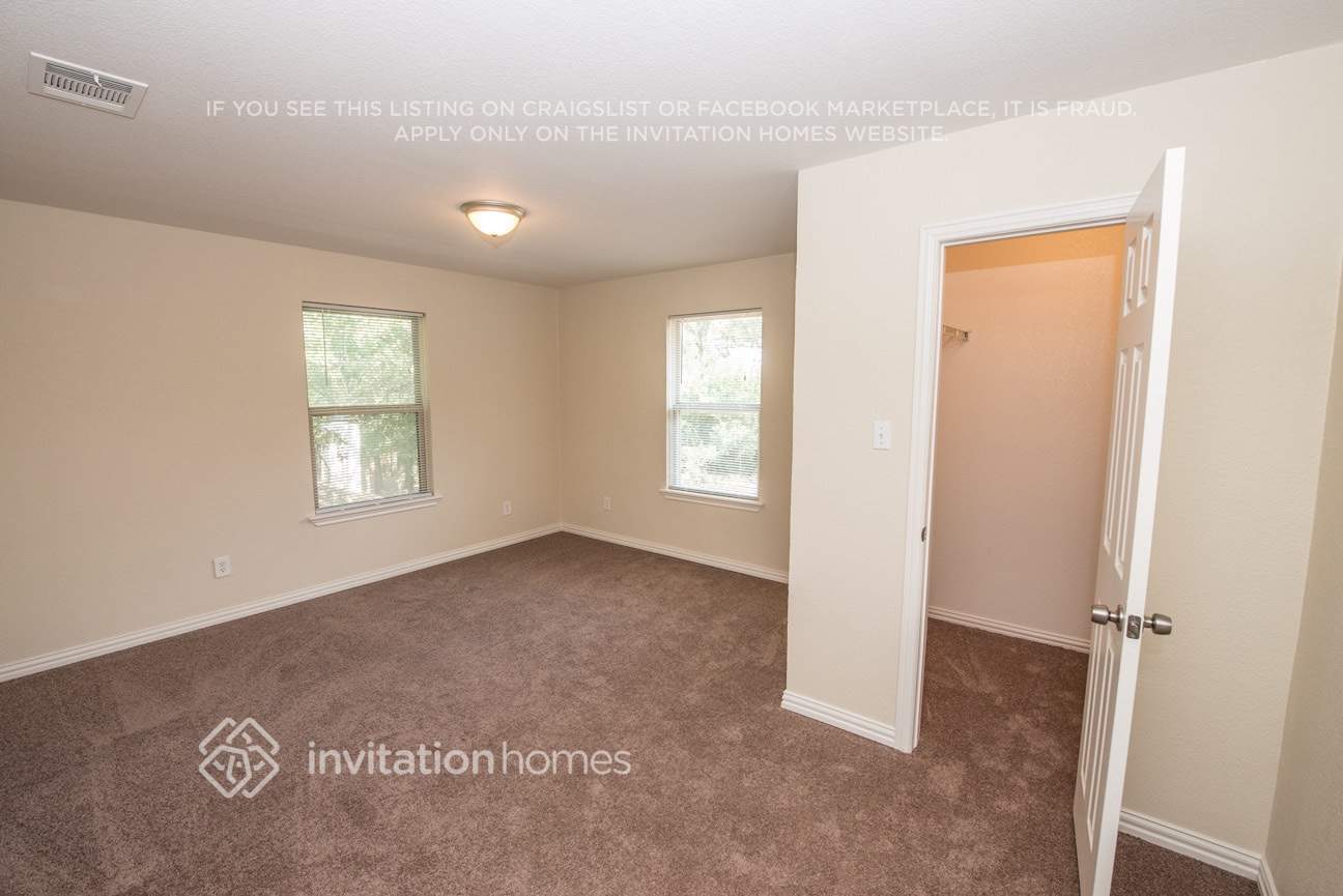 Building Photo - 209 King Trail