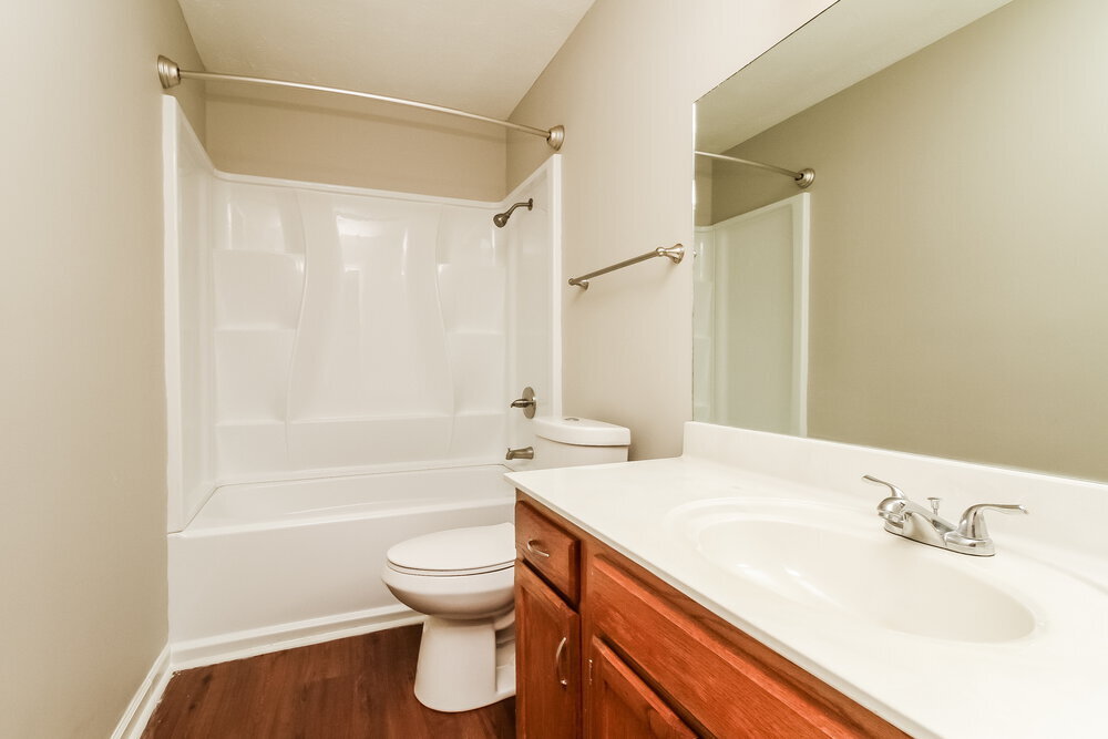 Building Photo - 411 Randall Ln