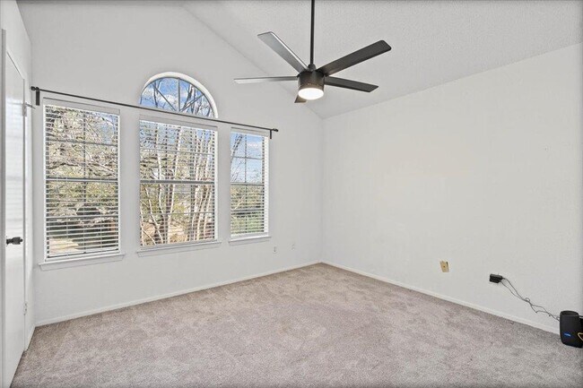 Building Photo - 11821 Bittern Hollow