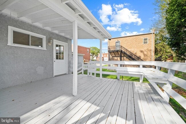 Building Photo - 7608 Chelwynde Ave