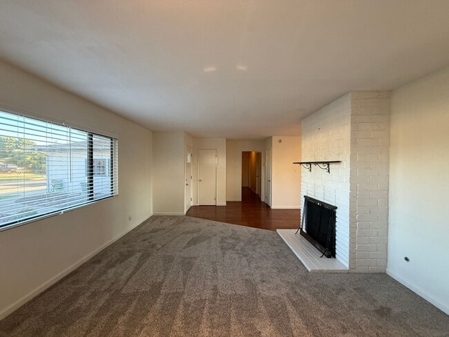 Building Photo - Orcutt Single Story Home on Cul-de-Sac with a Large Yard