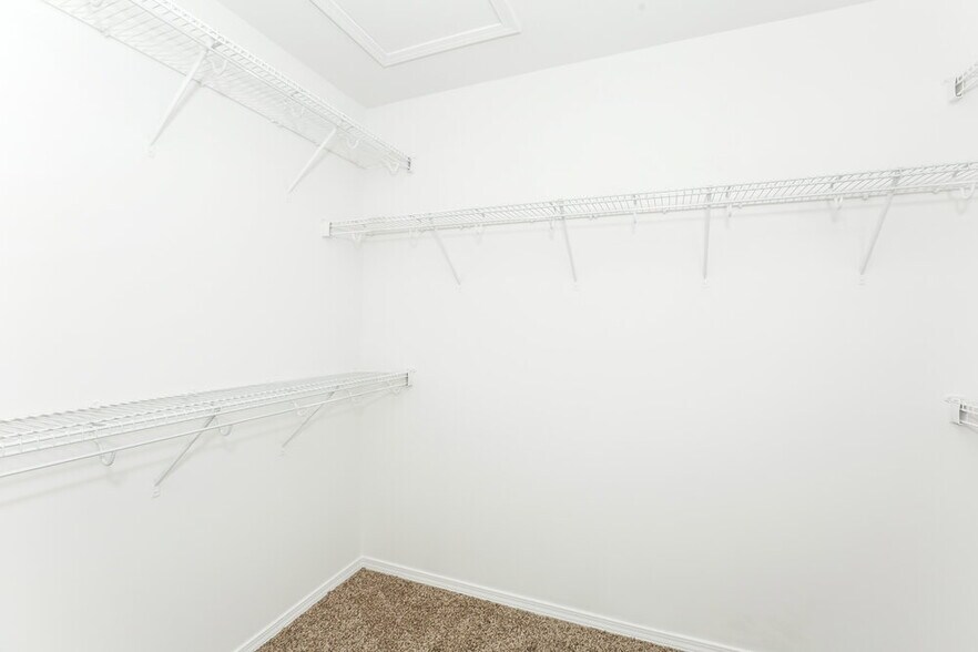 Building Photo - 9924 Rocky Ford Club Rd