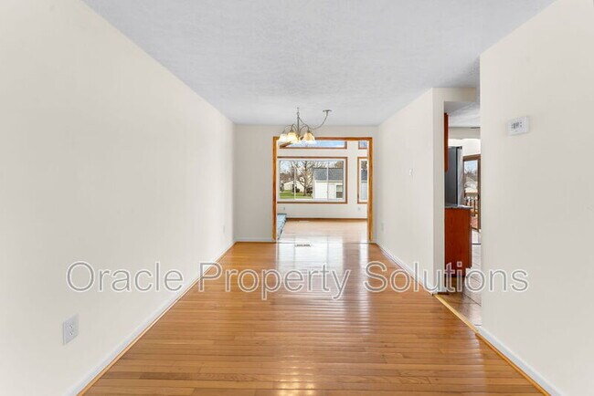 Building Photo - 6634 Dovecote Dr