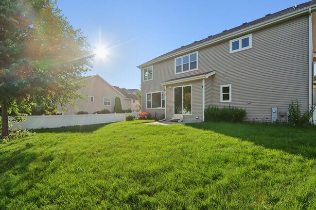 Building Photo - 7119 Calla Pass
