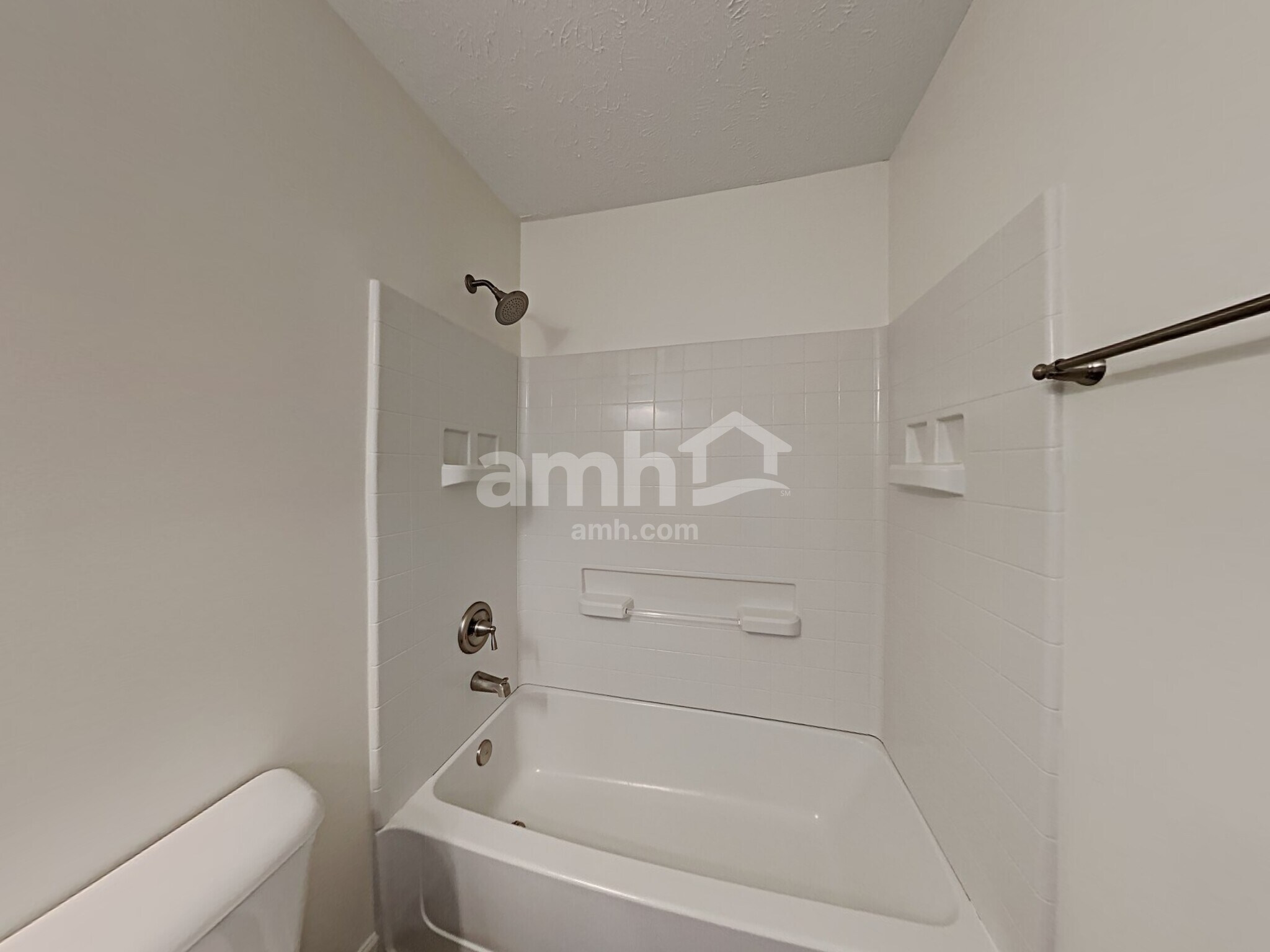 Building Photo - 3409 Boxelder Wy