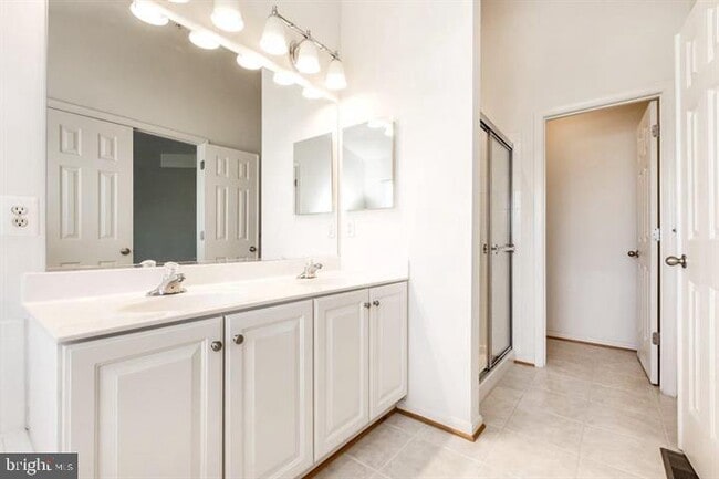 Building Photo - 11843 Skylark Rd