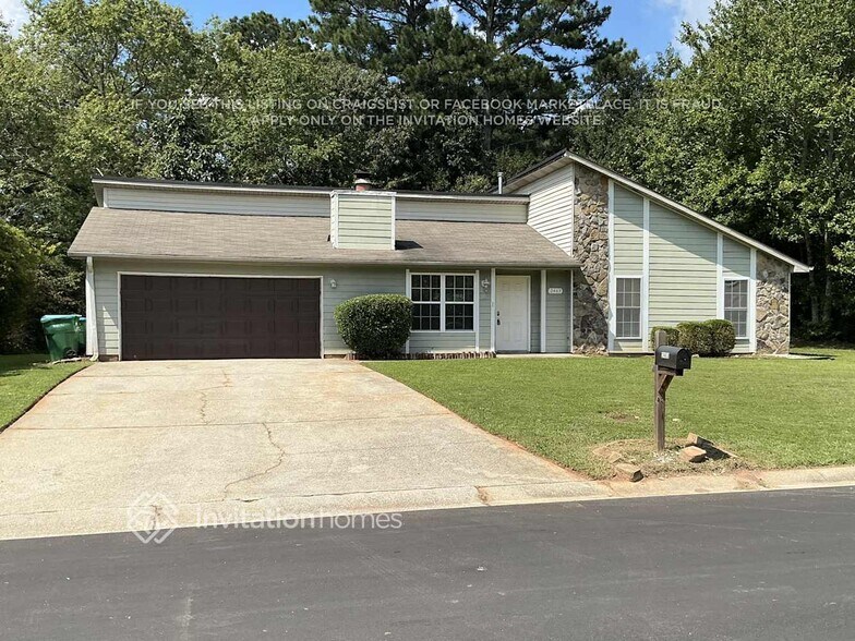 Primary Photo - 2463 Mistletoe Ln SW