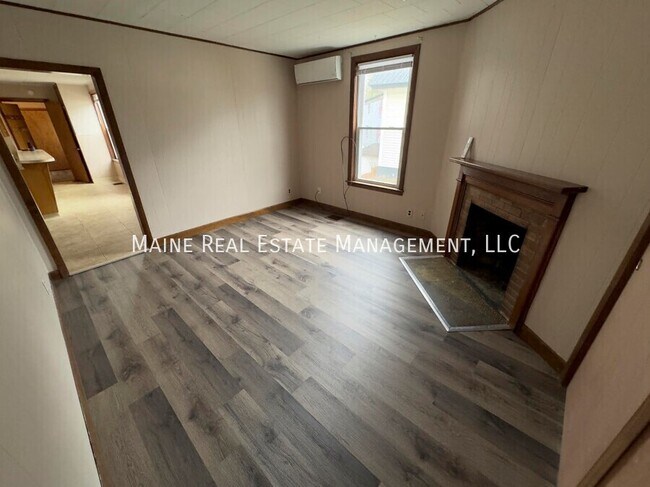 Building Photo - 73 Main Rd