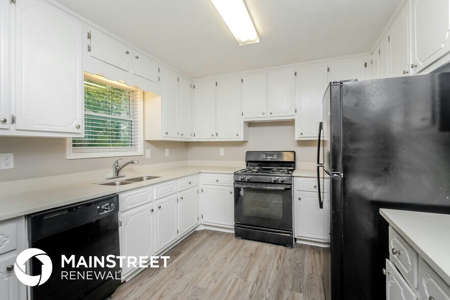Building Photo - 4750 Spring Gate Dr