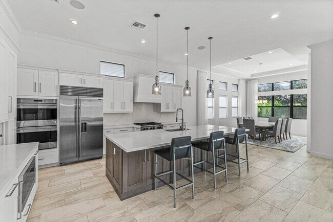 Building Photo - 6950 NW 28th Ave